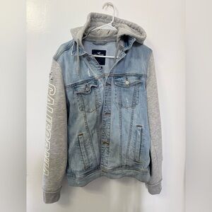 Men’s Hollister Denim Jacket Ripped Hoodie Hybrid – Light Wash, Size L